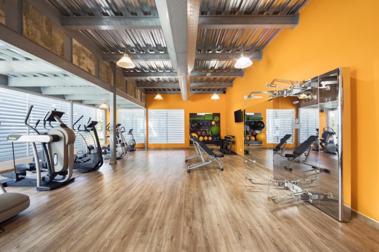 El Embajador, A Royal Hideaway Hotel Santo Domingo Eksteriør bilde The gym at the 2012 Olympic Village