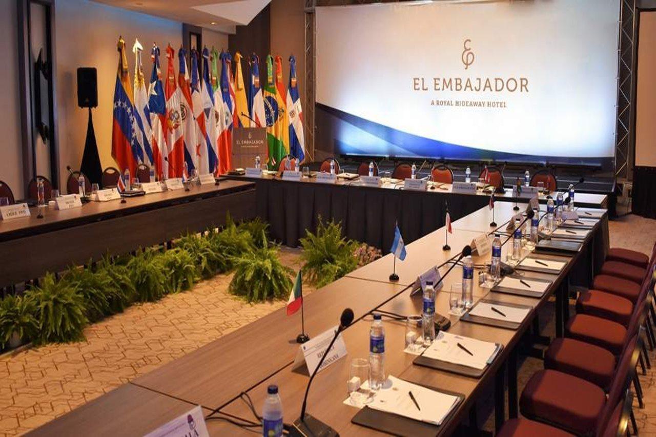 El Embajador, A Royal Hideaway Hotel Santo Domingo Eksteriør bilde The 2011 Summit of the Community of Portuguese Speaking Countries