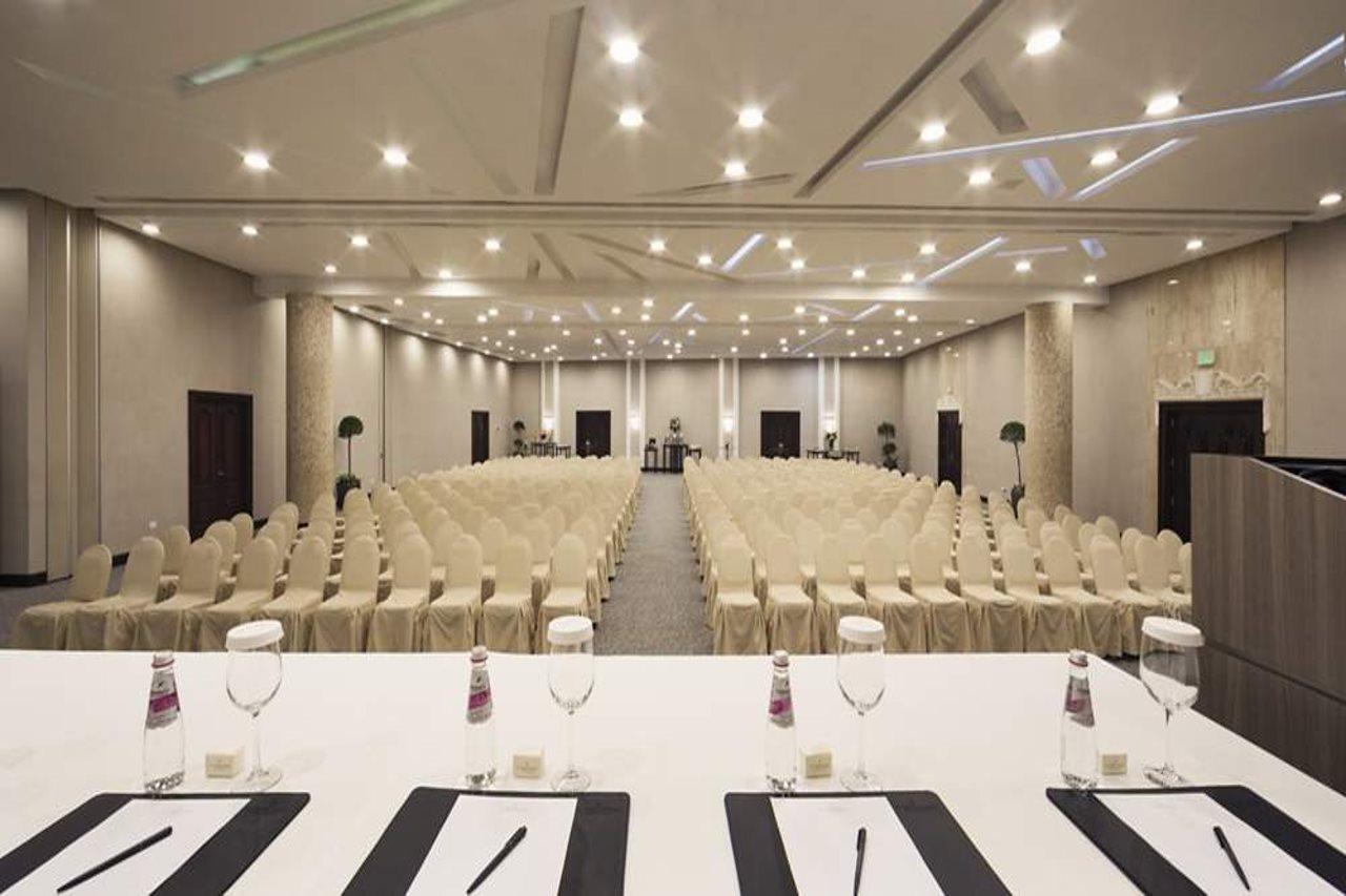 El Embajador, A Royal Hideaway Hotel Santo Domingo Eksteriør bilde The ballroom